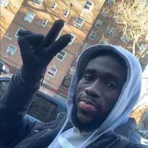 Meet your Posher, Ousmane